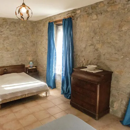 Holiday home Stone On An Active Wine Growing Estate *