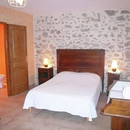 Stone On An Active Wine Growing Estate Holiday home